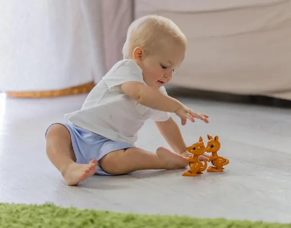 Brown_Kangaroo_Toy_Figure_For_Kids