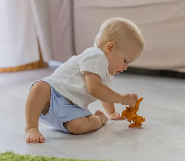 Brown_Kangaroo_Toy_Figure_For_Kids