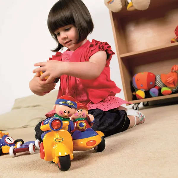 Multicolor_First_Friends_On_Wheels_Toy_For_Kids