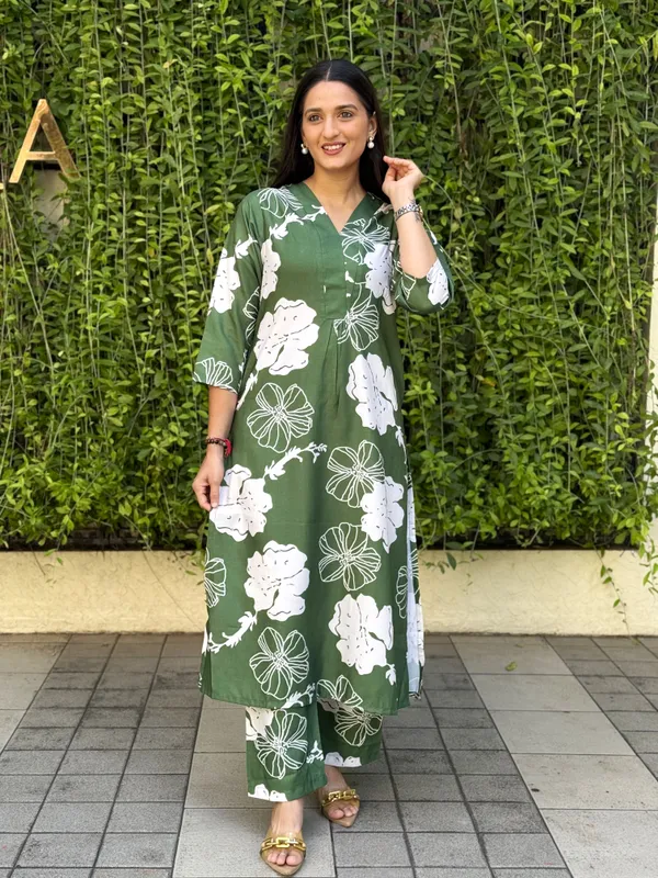 Green_Premium_Long_Kurti_Pant_Co-ord_Set_For_Women