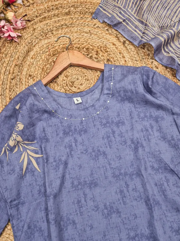 Premium_Cotton_3_Piece_Suit_Set_with_Mul_Cotton_Dupatta_|_Floral_Printed_Kurta_Pant_Set_for_Women