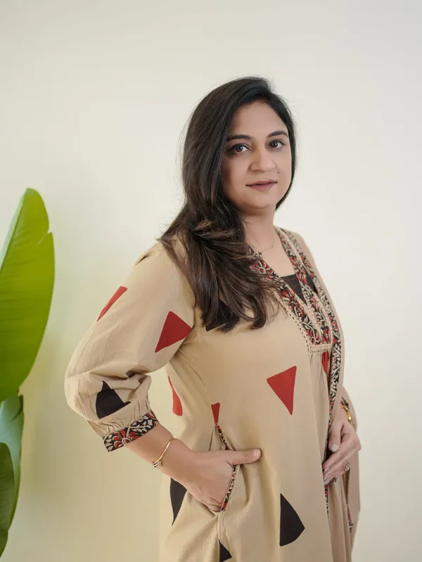 Sharda_Ethnic_Noor_SALONI_RED–_Premium_Jaipuri_Cotton_Kalamkari_Suit_Set