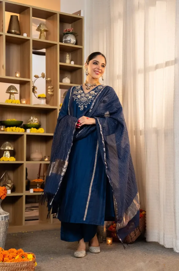 Sharda_Ethnic_Rajsi_1295_–_Midnight_Royal_Satori_Silk_Suit_Set