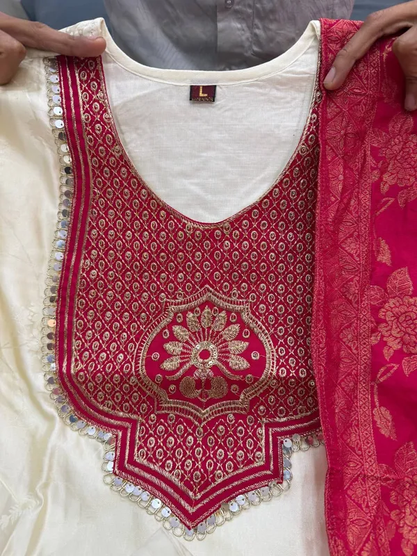 Sharda_Ethnic_Zariya_JASOOD–_Premium_Pure_Banarasi_Suit_Set_with_Embroidered_Neck