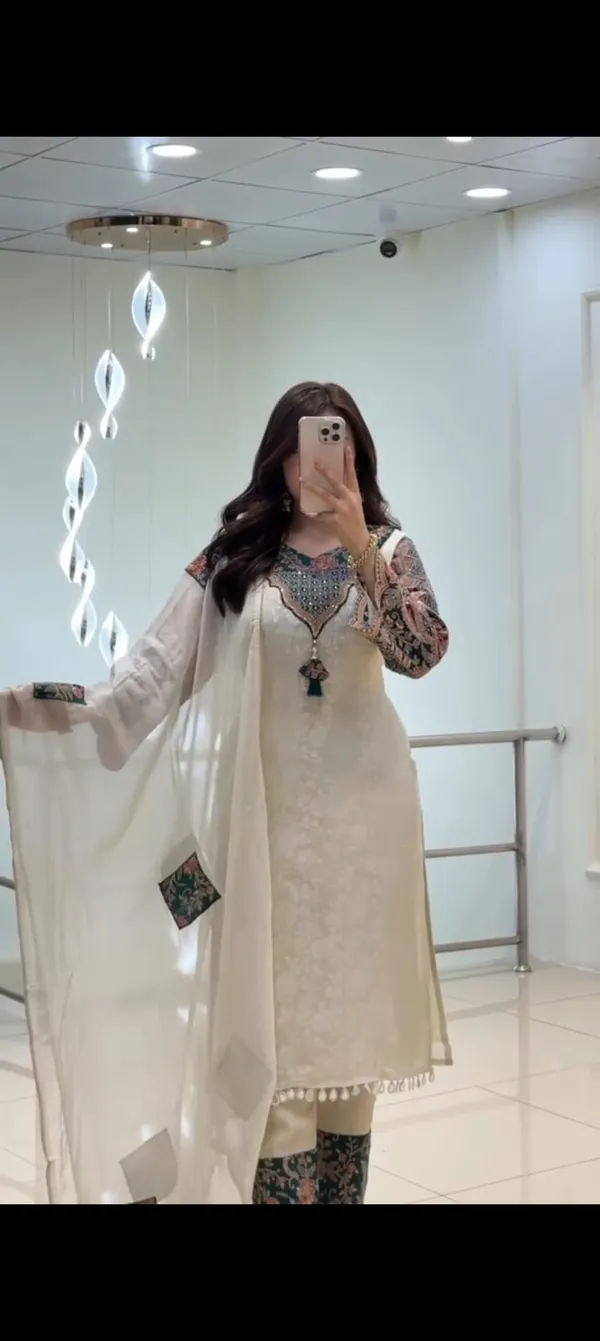 Sharda_Ethnic_Zariya_Jumkha_–_Premium_Pure_Banarasi_Suit_Set_with_Handwork_Neck