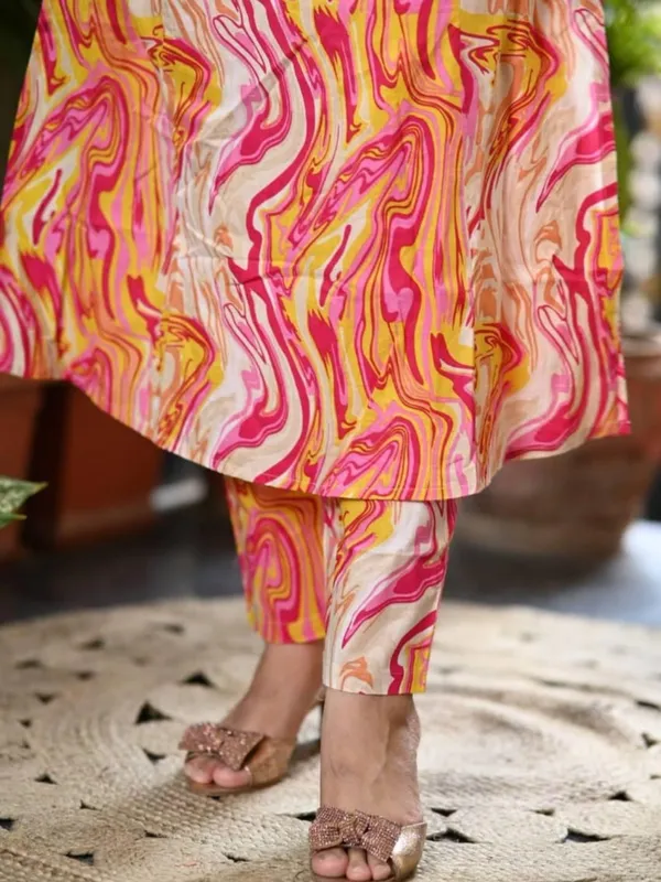 Orange_Cotton_Blend_Premium_Kurta_Set_For_Women