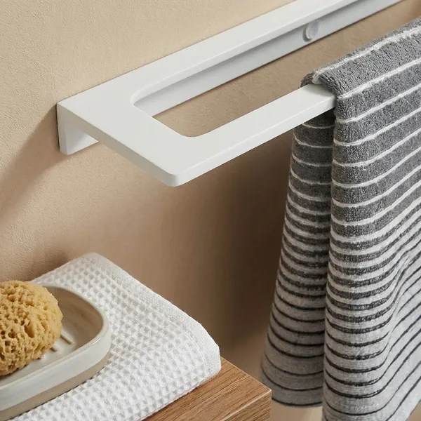 Towel_Rack_Modern_&_Stylish_Design