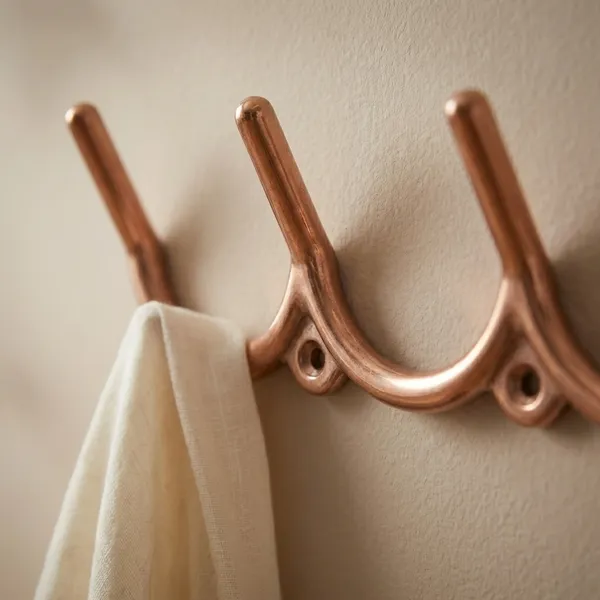 Multi_Hook_Hanger_Modern_&_Stylish_Design