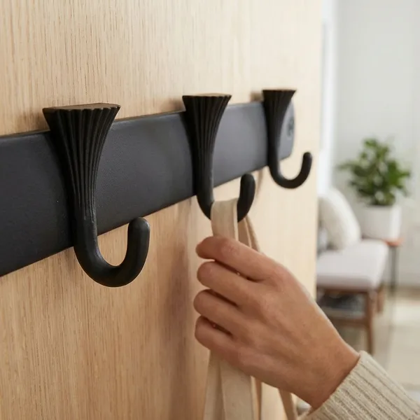Multi_Hook_Hanger_Modern_&_Stylish_Design