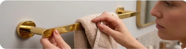 Towel_Rod_Modern_&_Stylish_Design