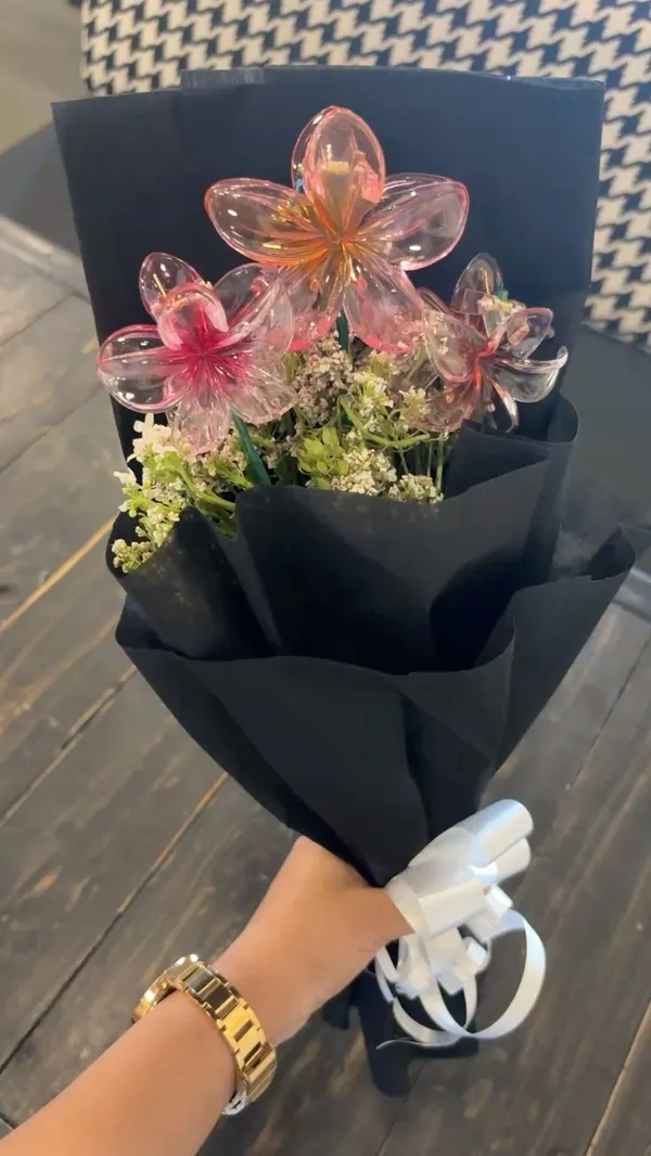 Clutcher_Bouquet_For_Women