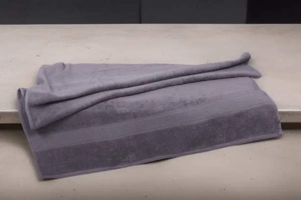 Gray_Cotton_Bath_Towel