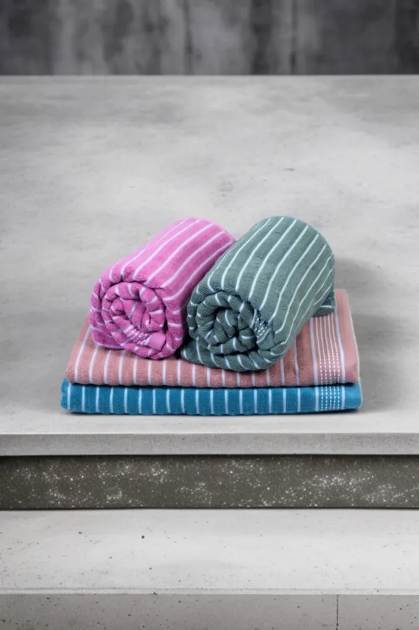 Striped_Pink_Cotton_Bath_Towel