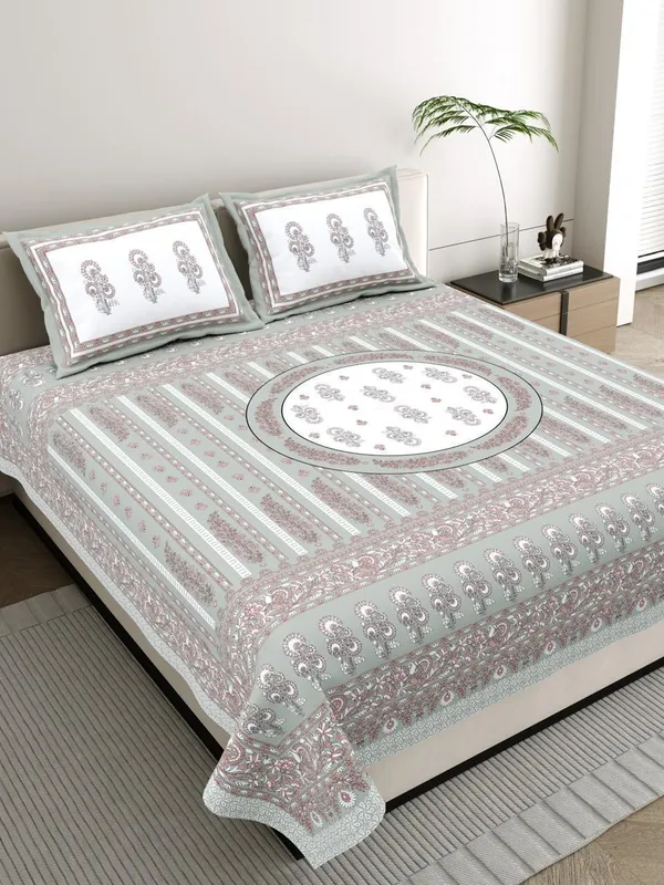 Bedsheet_With_Floral_And_Stripe_Motif