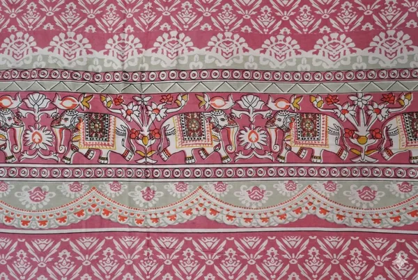 Bedsheet_With_Elephant_And_Floral_Motifs