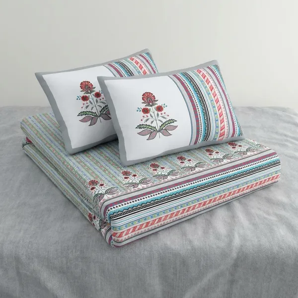 Bedsheet_With_Floral_And_Striped_Design