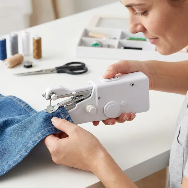 Portable_Handy_Stitch_Mini_Sewing_Machine_–_DAILY_BUYZ