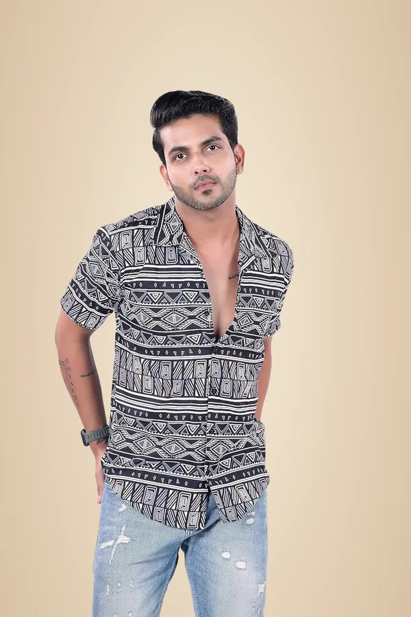 Black-White_Premium_Printed_Cotton_Blend_Casual_Shirt_For_Men
