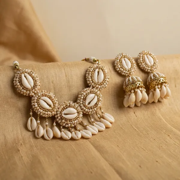 Traditional_Gold_Toned_Cowrie_Shell_Beaded_Jewelry_Set_|_Hair_And_Forehead_Ornaments