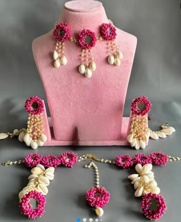 Pink_Floral_Gota_Patti_Jewellery_Set_With_Pearl_Danglers