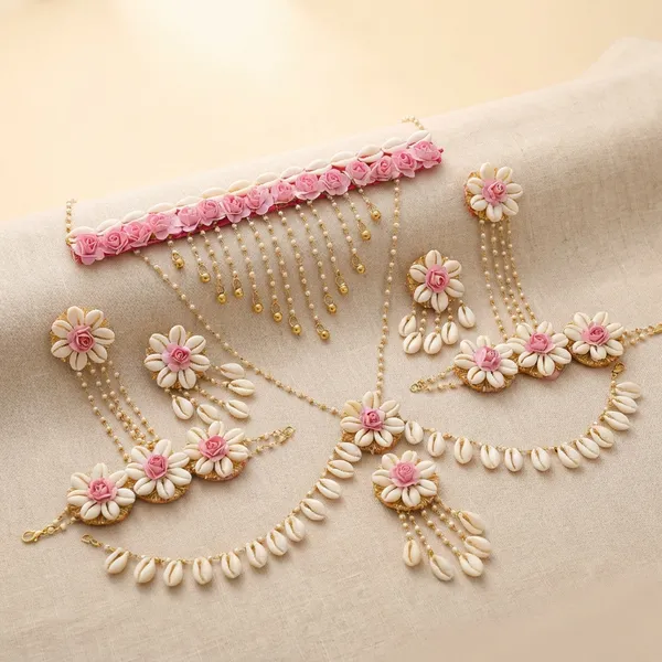 Handcrafted_Shell_And_Floral_Beaded_Jewelry_Set_|_Pink_And_White