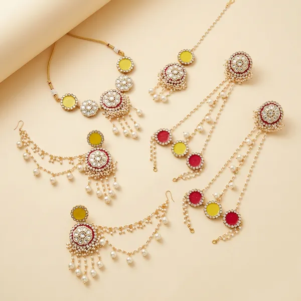 Traditional_Yellow_And_Pearl_Bridal_Jewelry_Set_|_Necklace_Earrings_And_Maang_Tikka
