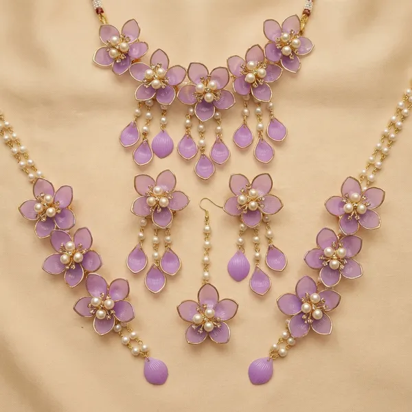 Purple_Floral_Kundan_Jewelry_Set_With_Necklaces_And_Earrings