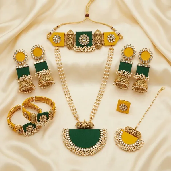 Elegant_Gota_Patti_Jewellery_Set_|_Mustard_Yellow_And_Green_Traditional_Necklace_Earrings_Maangtikka_And_Bracelet_Combo