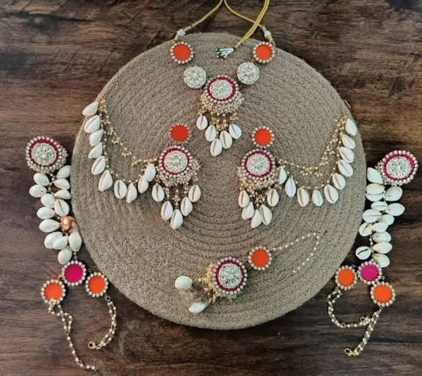 Traditional_Ethnic_Bridal_Jewelry_Set_With_Cowrie_Shells_And_Beaded_Medallions