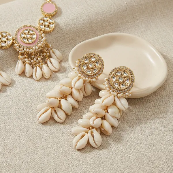 Traditional_Gold_Toned_Cowrie_Shell_Beaded_Jewelry_Set