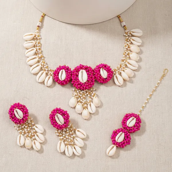Traditional_Gota_Patti_Necklace_Set_With_Cowrie_Shell_Danglers_|_Pink_And_Gold