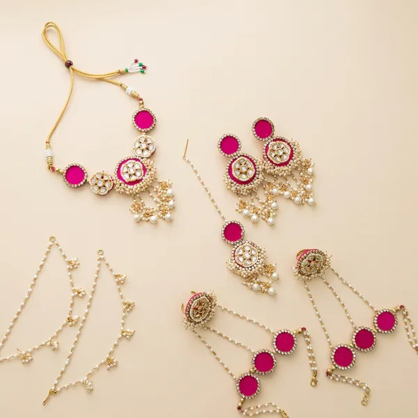 Traditional_Pink_Mirror_Work_Kundan_Jewellery_Set_|_Necklace_Earrings_And_Maang_Tikka