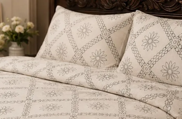 Cotton_|_Super_King_Size_|_Flat_Bedsheet__|Floral_White_and_Black_With_2_Pillow_Covers_-_Black_and_White