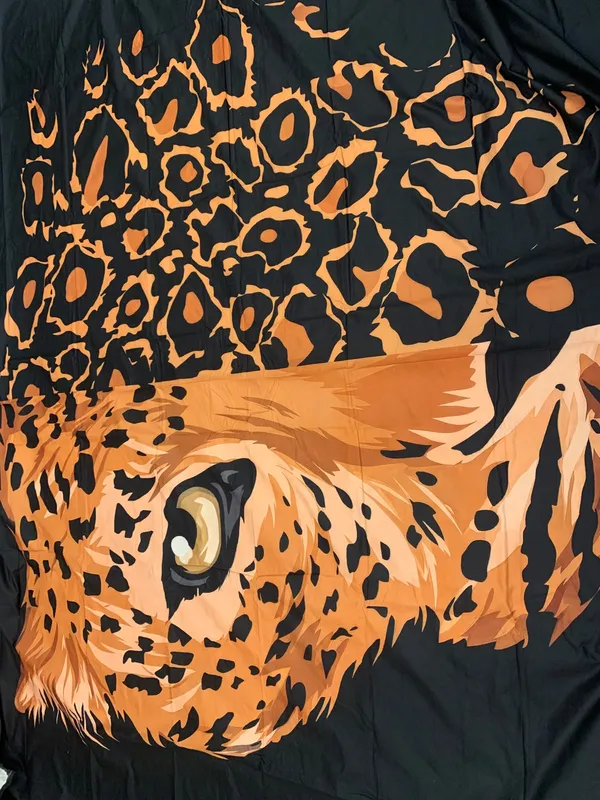 Cotton_Feel_|_Super_King_Size_|_Flat_Bedsheet_|_3D_Black_With_Animal_Print_|__With_2_Pillow_Covers|_-_Varnika