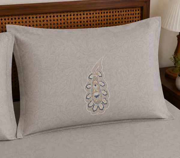 Cotton_|_King_Size_|_Flat_Bedsheet|_With_2_Embroidery_Pillow_Covers_|_Green_-_Embroidery_