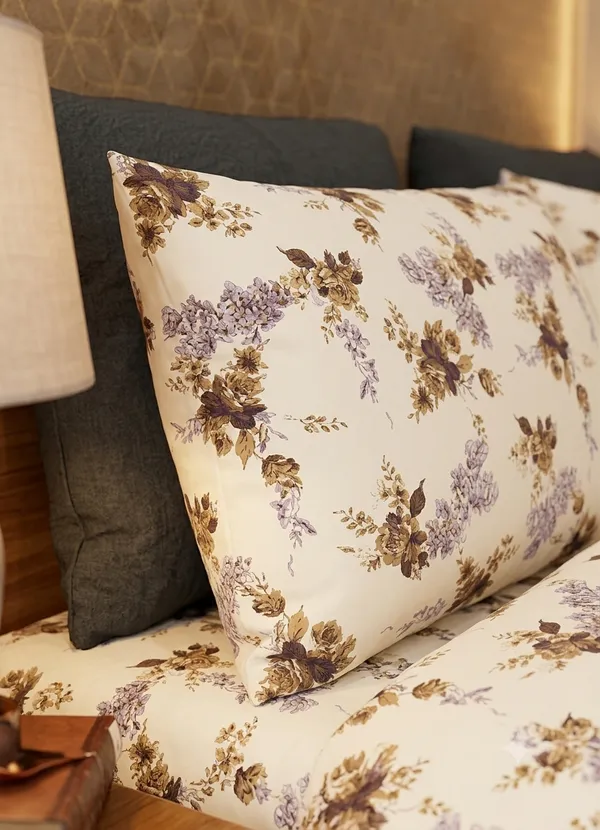 Cotton_|_Super_King_Size_|_White_With_Brown_Flower_With_2_Pillow_Covers_|_-_Emerald