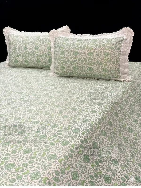 Cotton_|_Super_King_Size_|_Flat_Bedsheet_|_Green_and_White_With_Lace_on_2_Pillow_Covers|_-_Gulista_Noor