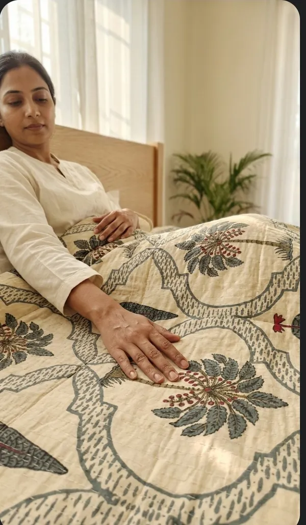Cotton_Quilted_|_Double_Bed_Size_Bedcover_|_Beige_and_Blue_Bedcover_With_2_Quilted_Pillow_Covers_|_-_Komal_Sparsh