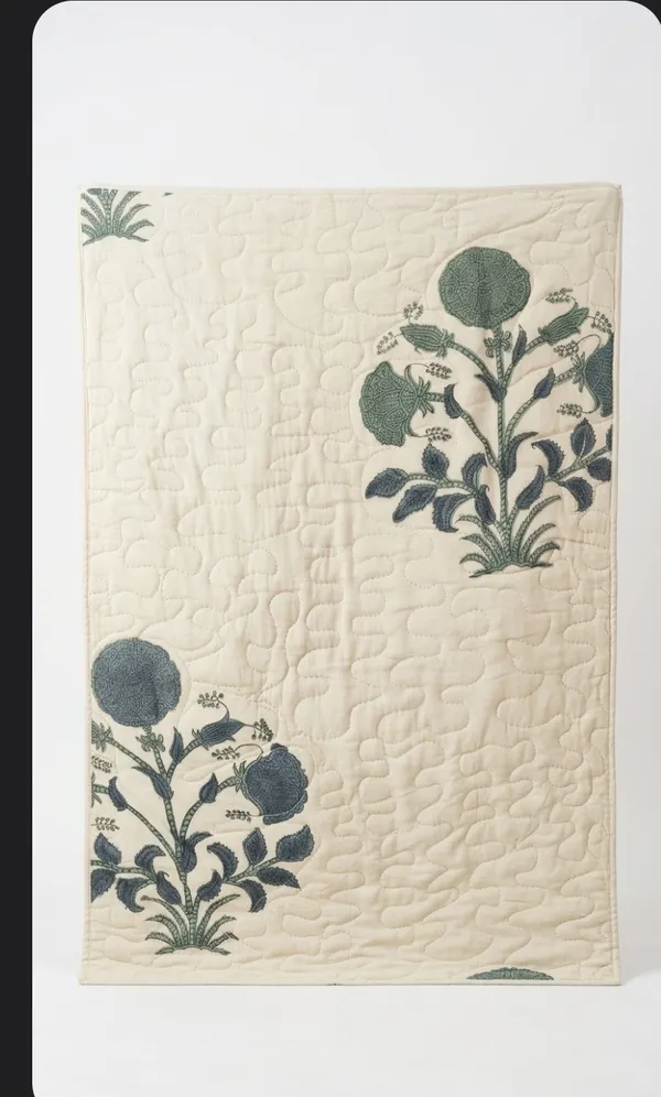 Cotton_Quilted_|_Double_Bed_Size_Bedcover_|_White_Pure_Handblock_Bedcover_With_2_Quilted_Pillow_Covers_|_-_Komal_Sparsh