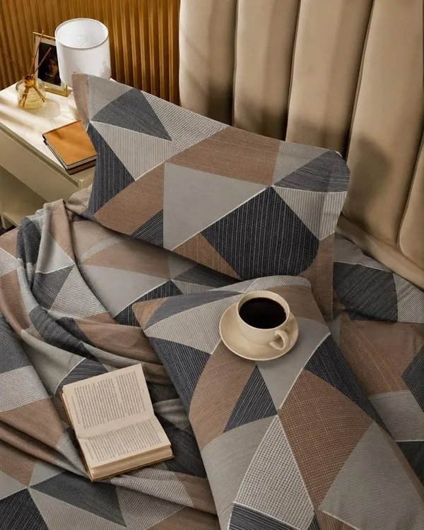Lavanya_Collection_-_Dark_Multi_Queen_Size_Bedsheet