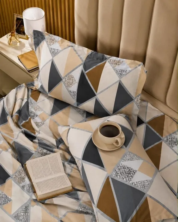 Glace_Cotton_|_Queen_Size_|_Flat_Bedsheet_|_Multi_Color_With_2_Pillow_Covers|_-_Lavanya_Collection