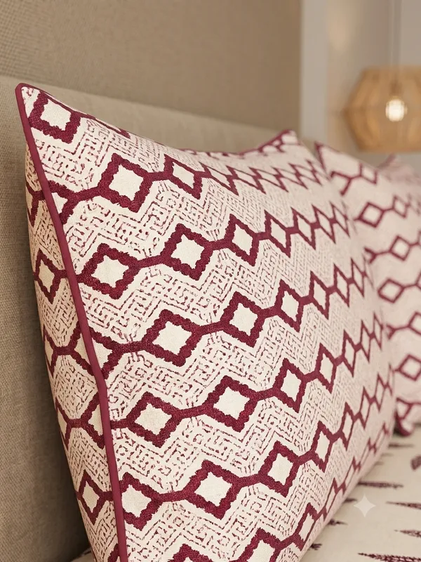 Cotton_|_Super_King_Size_|_Flat_Bedsheet_|_White_with_Pink_With_2_Pillow_Covers|_-_Nazakat
