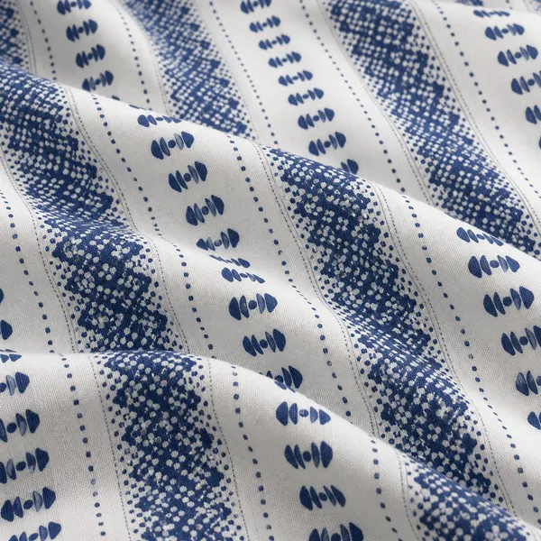 Cotton_|__Super_King_Size_|_Flat_Bedsheet_|_White_With_Blue_Design_|_2_Pillow_Covers|_-_Yarn_Weave