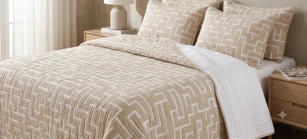 Jacquard|_King_Size_|_Quilted_Bedcover_|_Beige_With_Zig_Zag_Print_Double_Sided_With_2_Quilted_Pillow_Covers|_-_Shubhra_Bedcover