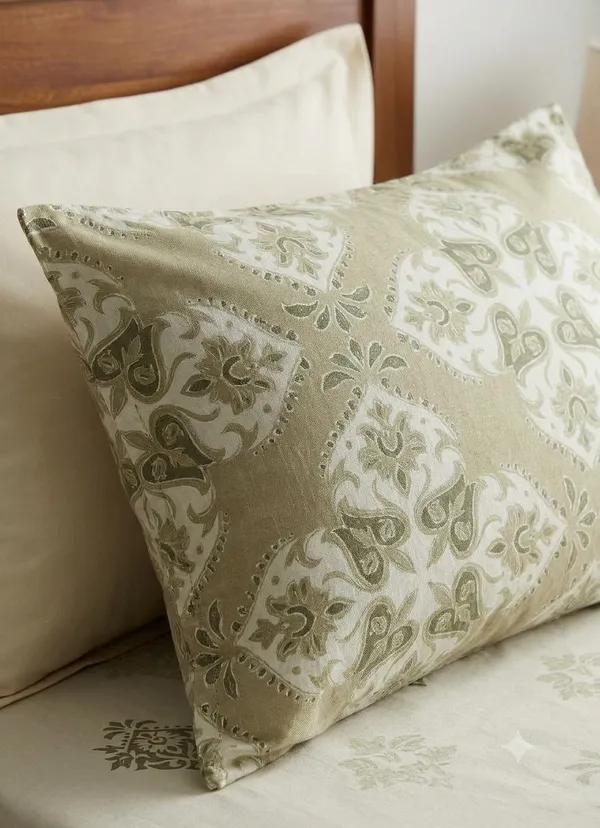 Cotton_|_Super_King_Size_|_Flat_Bedsheet_|_Green_Color_With_2_Pillow_Covers|_-_Utkarsh
