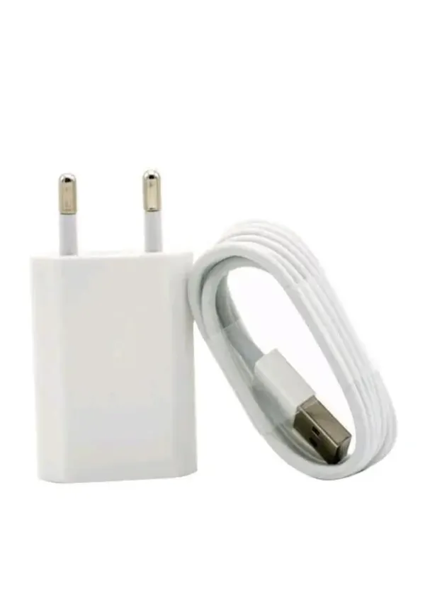 White_2.5A_V8_Charger_For_Mobile_Phones