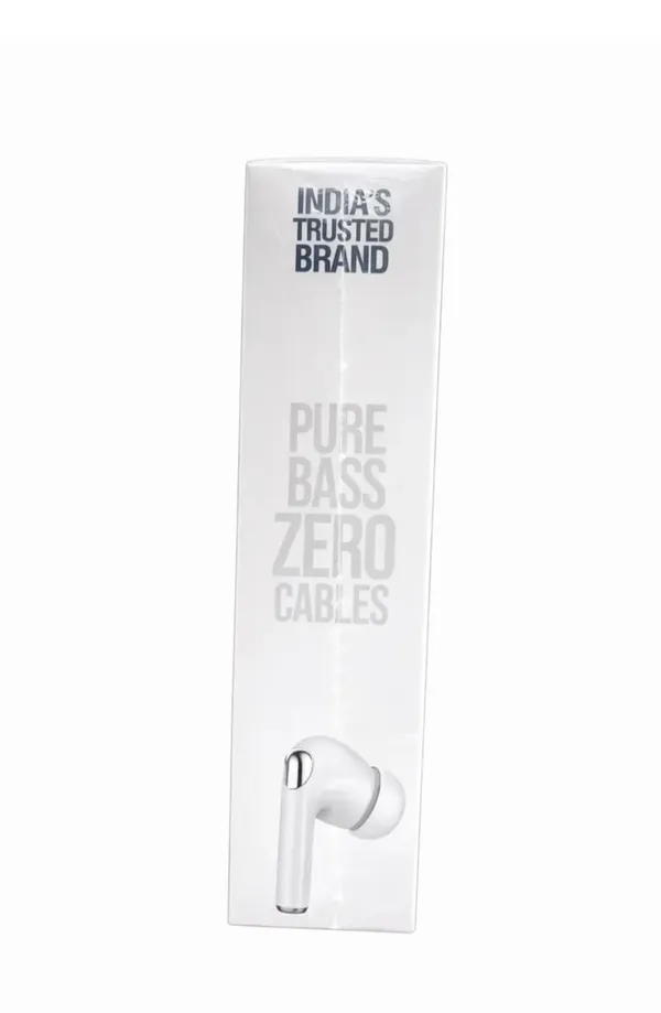 White_Romeo_Earbuds_For_Mobile_Users