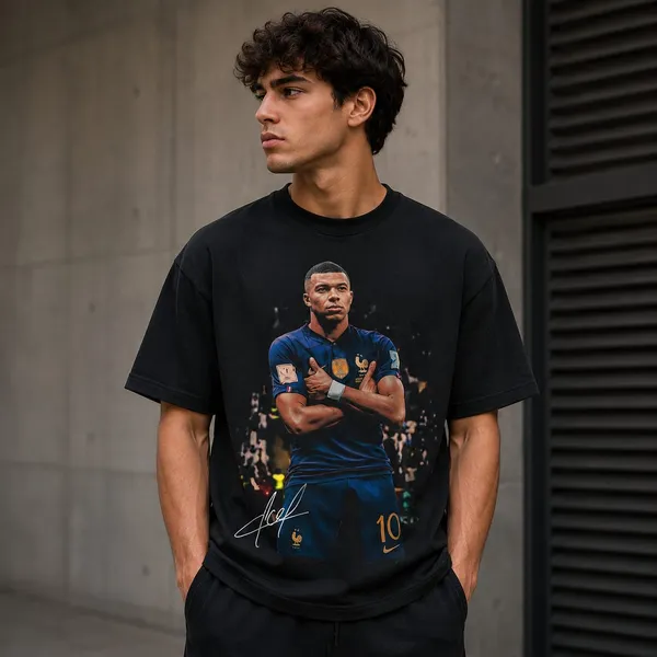 Graphic_T-Shirt_for_Football_Fans