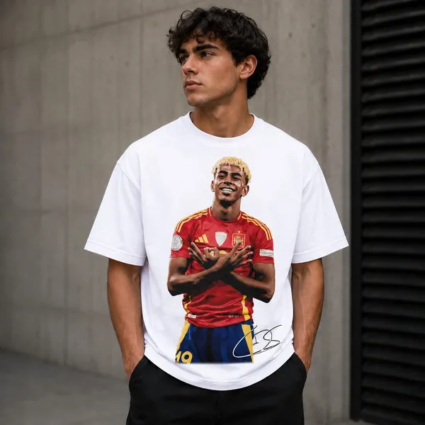 Graphic_T-Shirt_for_Football_Fans