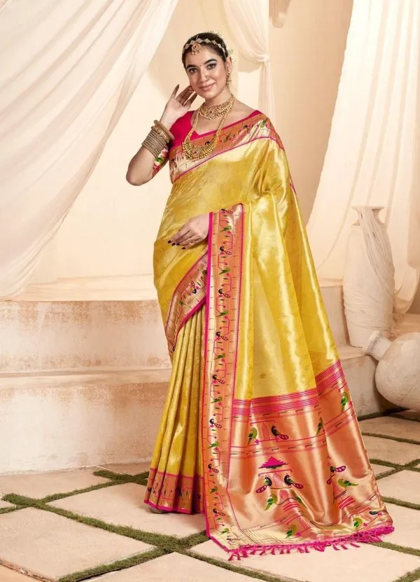 Golden_Silk_Paithani_Border_And_Woven_Peacock_Motifs_Saree_With_Blouse_Piece_For_Women